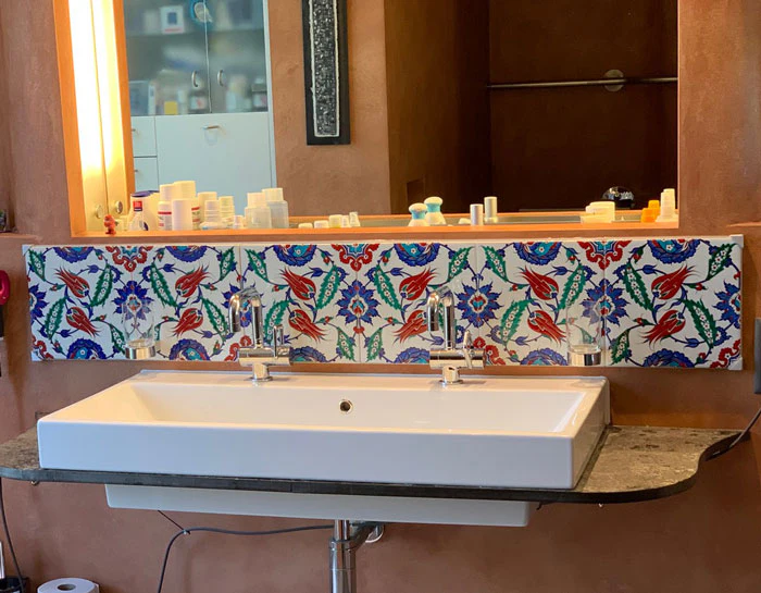 The Enchanted Saz Garden – Single Iznik Ceramic Tile - Image 3
